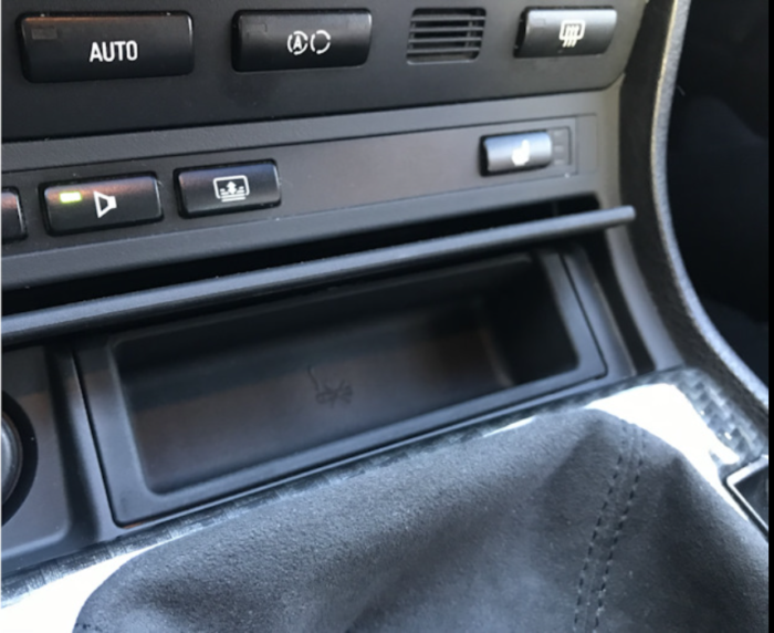 Pepeljara centralne konzole sa upaljačem – BMW E46 - Image 2