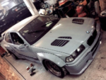 BMW E36 Usis ventilacije haube - Image 2