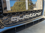 Audi Quattro Natpis Za Prednju Mrežastu Masku / Grill